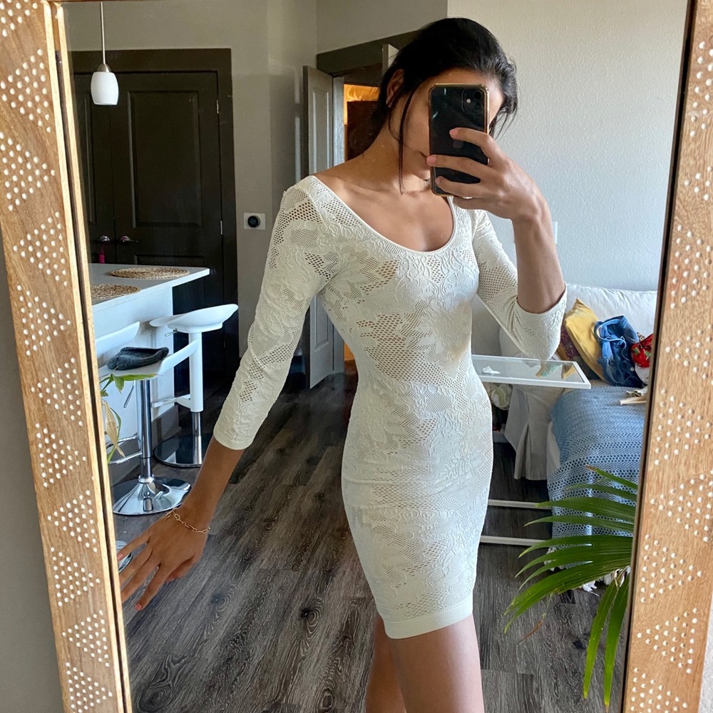 BEBE DRESS